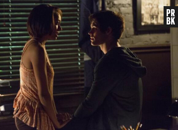 Vampire Diaries saison 5, épisode 18 : Jeremy et Bonnie sur une photo