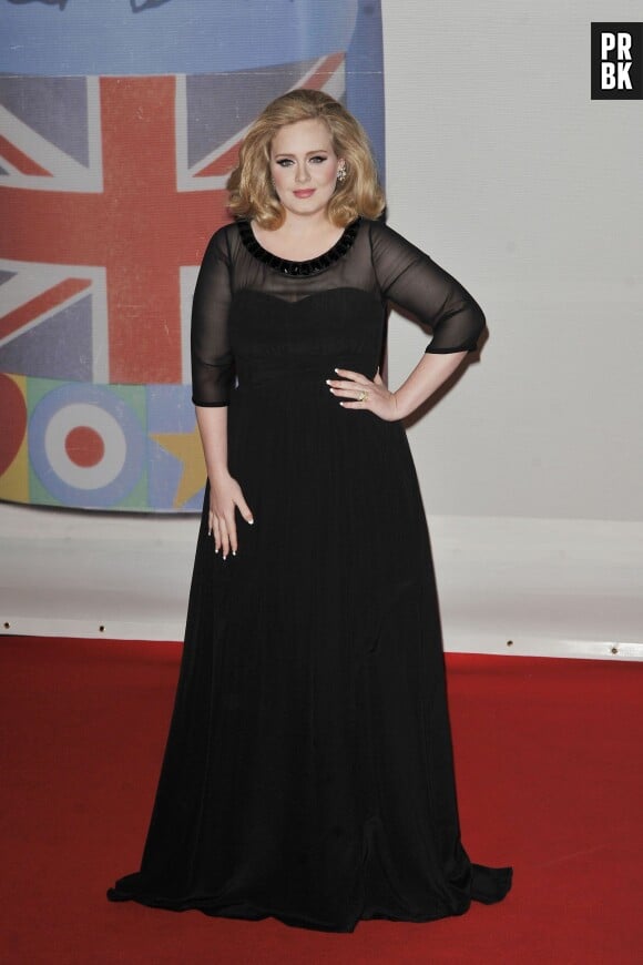 Adele : des kilos en moins pour son retour dans les bacs en 2014