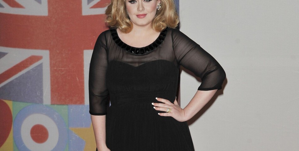 Adele : des kilos en moins pour son retour dans les bacs en 2014