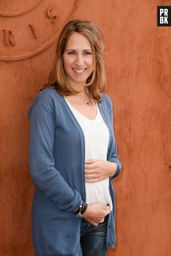 Maud Fontenoy enceinte : la navigatrice dévoile son baby bump dans le quartier VIP de Roland Garros, le 5 juin 2014 à Paris