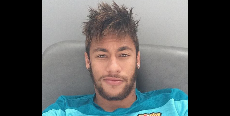 Neymar n&#039;est pas célibataire