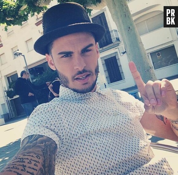 Baptiste Giabiconi partage ses selfies sur Instagram
