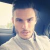 Baptiste Giabiconi maîtrise le selfie sur Instagram