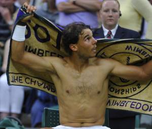 Rafael Nadal torse-nu &agrave; Wimbledon