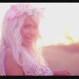  Paris Hilton : Come Alive, le clip guimauve 