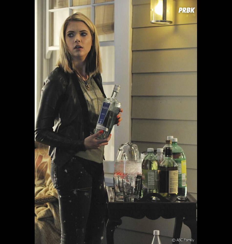 Pretty Little Liars saison 5 : Hanna accro à l&#039;alcool ?