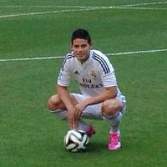 James Rodriguez (Real Madrid) sauve un supporter face aux services de sécurité