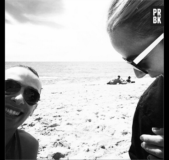 Alizée et Grégoire Lyonnet : amoureux à la plage au mois de mai 2014