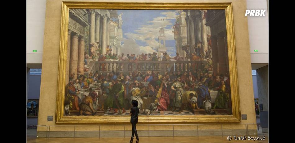 Beyonc  devant le tableau  des Noces de Cana au Louvre  
