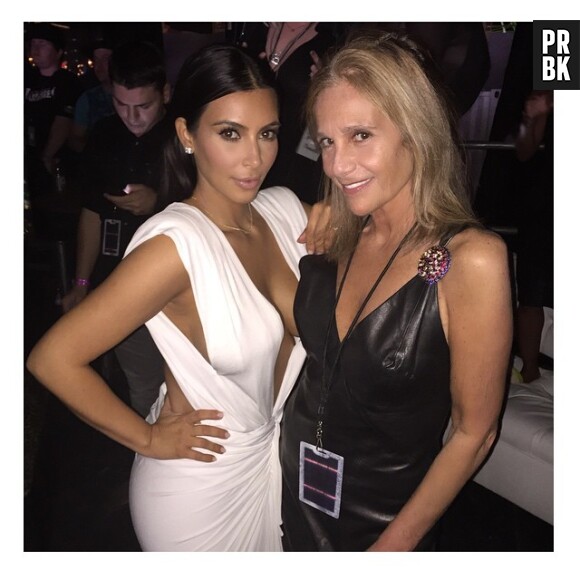 Kim Kardashian dans une magnifique robe blanche sur Instagram, le 25 octobre 2015