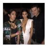 Kim Kardashian encore habillée d'une robe décolletée sur Instagram, le 25 octobre 2015