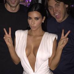 Kim Kardashian : décolleté hallucinant pour son anniversaire à Las Vegas