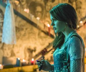 Star Crossed : Aimee Teegarden incarne le rôle de Emery