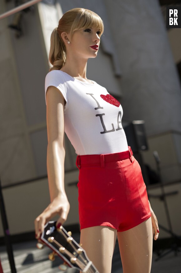Taylor Swift : statue de cire parfaite au Madame Tussauds de Los Angeles