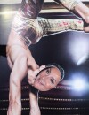 Marianne James dans la peau d'un acrobate à la première de Love Circus, le 28 octobre 2014, aux Folies Bergères