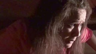 Magalie Vaé : 1er trailer de son film d'horreur... déjà censuré par la police