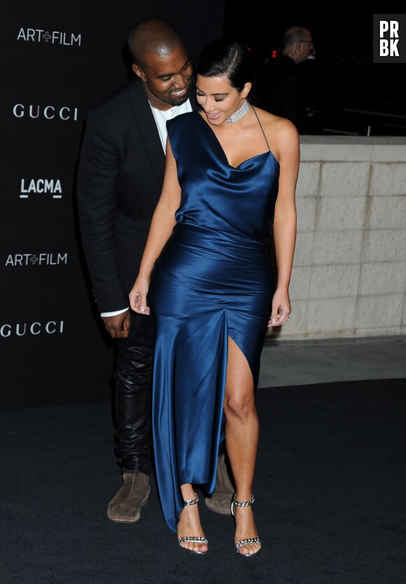 Kim Kardashianet Kanye West complices à l'ACMA, à Los Angeles, le samedi 1er novembre 2014