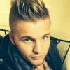 Charles (Les Princes de l'amour) tacle Adixia (Les Ch'tis)