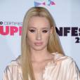 Eminem VS Iggy Azalea : Slim Shady menace de violer la rappeuse