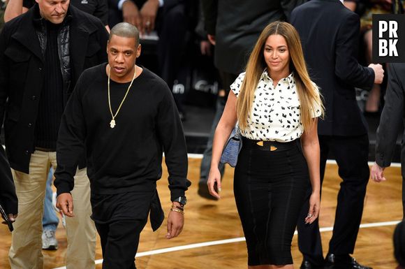 Beyoncé et Jay Z en couple au Barclays Center pour le match des Brooklyn Nets vs Cleveland Cavaliers, le 8 décembre 2014 à New York