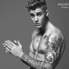 Justin Bieber : torse-nu et en caleçon pour sa campagne Calvin Klein