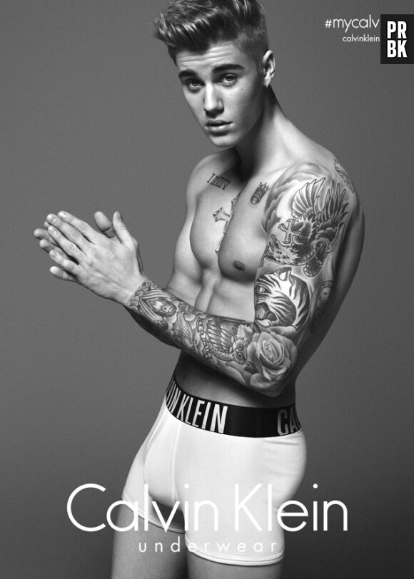 Justin Bieber : torse-nu et en caleçon pour sa campagne Calvin Klein