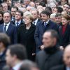 François Hollande entouré de plusieurs chefs d'Etat et politiques du monde entier lors de la marche républicaine à Paris, le 11 janvier 2014