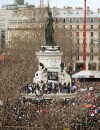  La place de la R&eacute;publique envahie par les Fran&ccedil;ais pour la marche r&eacute;publicaine contre le terrorisme &agrave; Paris &agrave; Paris, le 11 janvier 2014 