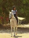 Les Princes de l'amour 2 : balade à cheval pour Siham Bengoua et Samir Benzema dans l'épisode 53 du 21 janvier 2015, sur W9