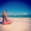 Camille Cerf sexy en bikini pour son voyage d'intégration de Miss France, à Punta Cana
