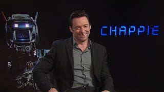 Hugh Jackman : Chappie vs Wolverine, qui gagnerait le combat ? L'acteur répond