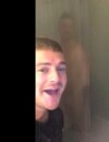  Julien Bert sous la douche dans une vid&eacute;o qui buzze sur Snapchat 