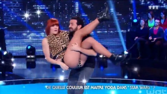 Cyril Hanouna et Fauve Hautot : danse sexy et déjantée dans Vendredi tout est permis