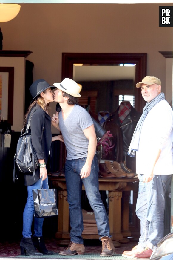 Ian Somerhalder et Nikki Reed : bisous en public à Los Angeles le 6 avril 2015