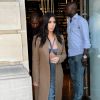 Kim Kardashian peu pudique à Paris, le 14 avril 2015