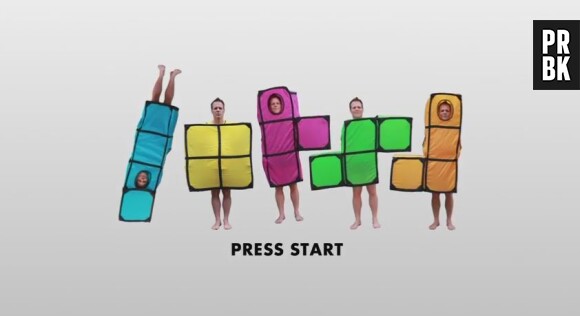Rémi Gaillard s'est déguisé en brique du jeu Tetris pour sa nouvelle caméra cachée