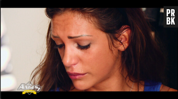 Julia (Les Anges 7) : départ en larmes à cause de Steven