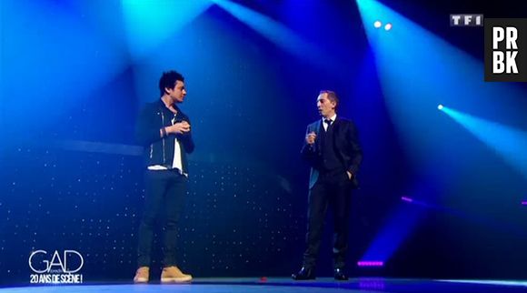 Kev Adams se moque de la pub LCL de Gad Elmaleh durant son One-Man Show diffusé sur TF1 le samedi 16 2015