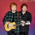  Ed Sheeran pr&eacute;sente sa statue de cire &agrave; New York le 28 mai 2015 