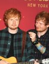  Ed Sheeran pr&eacute;sente sa statue de cire &agrave; New York le 28 mai 2015 