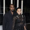 Kim Kardashian enceinte et Kanye West prennent la pose aux CFDA Fashion Awards le 1er juin 2015 à New York