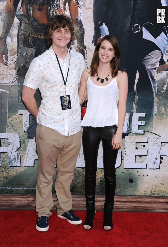 Emma Roberts et Evan Peters à l'avant-première de Lone Ranger, le 22 juin 2013 à L.A