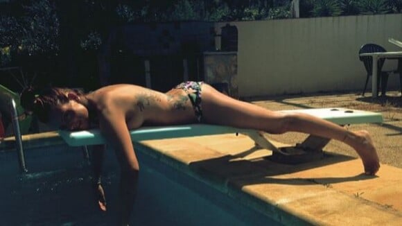 Alexia Mori topless sur Instagram... et trop maigre ?