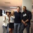 Stephen Amell, Willa Holland, Emily Bett Rickards et David Ramsey de retour sur le tournage de la saison 4 de Arrow