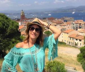 Eve Angeli en vacances à Saint-Tropez