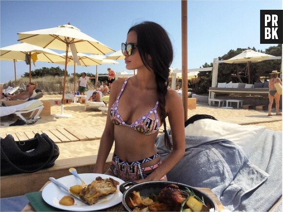 Leila Ben Khalifa sexy en bikini sur Instagram