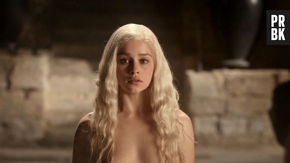 Game of Thrones saison 6 : Emilia Clarke (Daenerys) continuera à tourner des scènes de sexe et de nudité