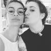 Emily Ratajkowski et Lena Dunham : selfie sur Instagram