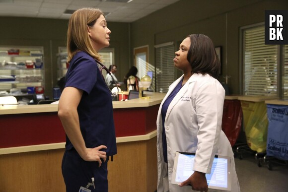 Grey's Anatomy saison 12, épisode 2 : Ellen Pompeo (Meredith) et Chandra Wilson (Bailey) sur une photo