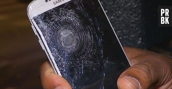 Présent au Stade de France au moment de l'attentat, son téléphone lui a sauvé la vie